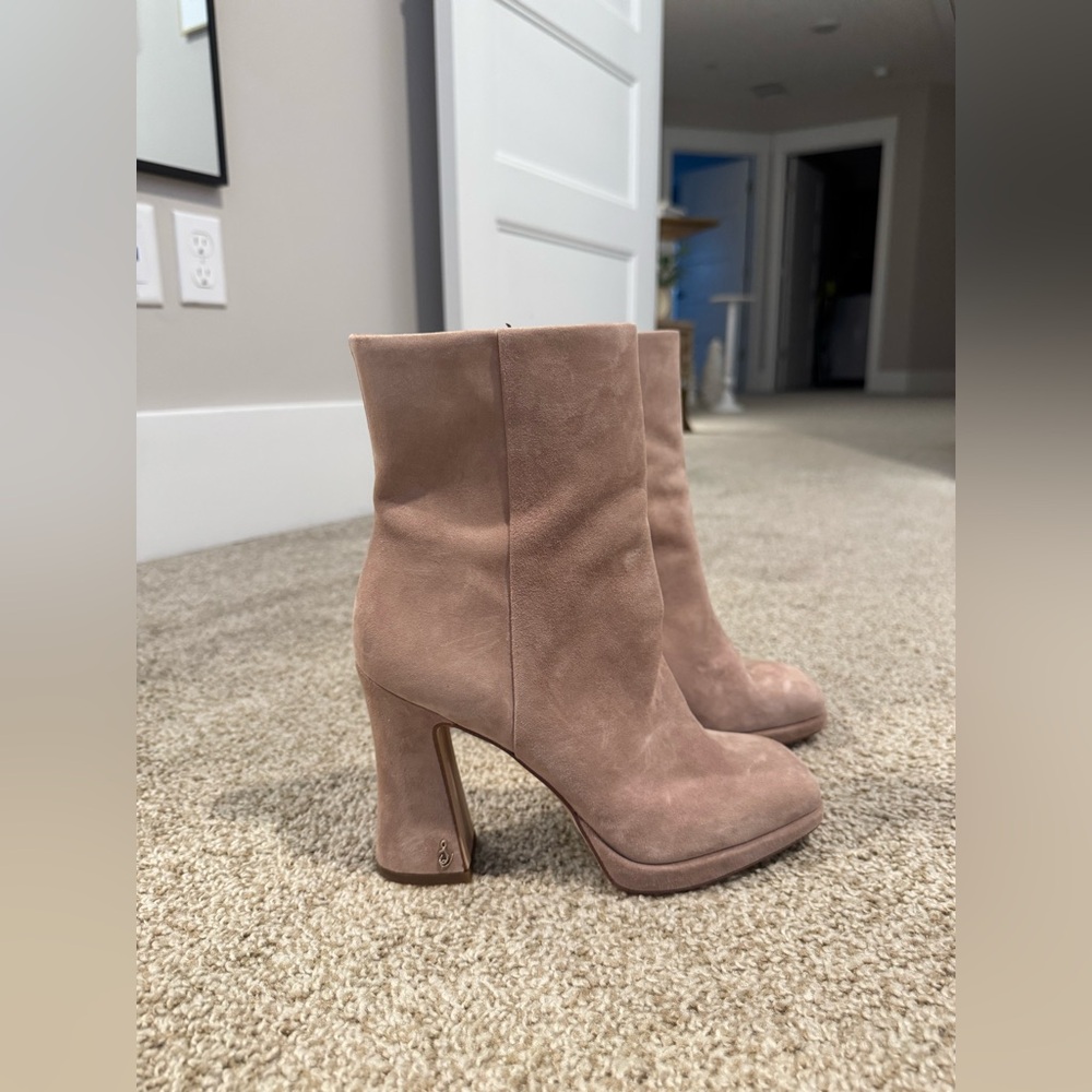Sam Edelman Jaye Platform Boot | Cashmere Beige Suede | Size 7